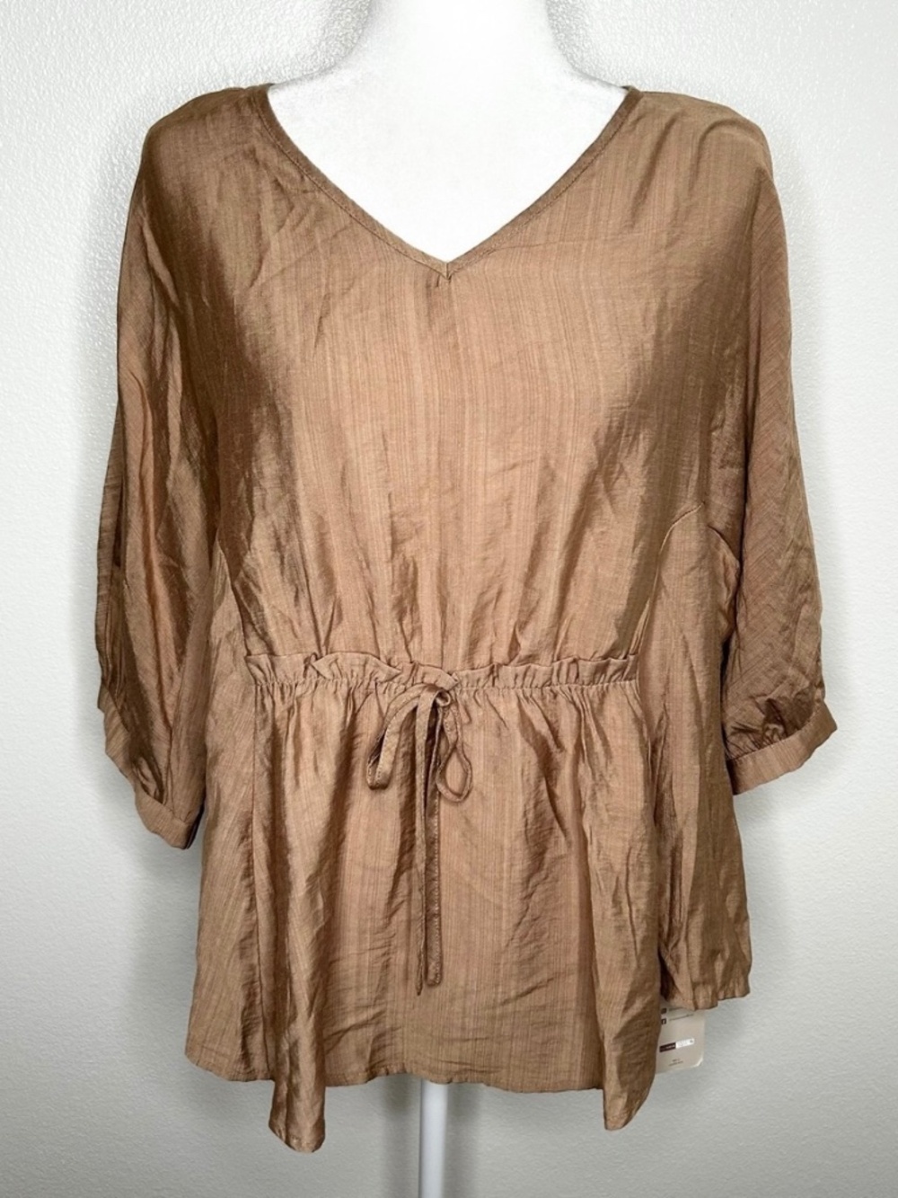 New Emery Rose Womens Tan V-Neck Front-Tie Flowy Top Size M NWT